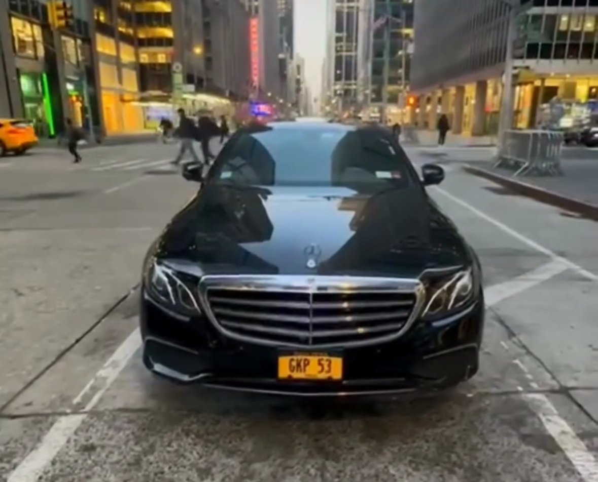 Luxury Sedan Service in New York | 24/7 Executive Chauffeur